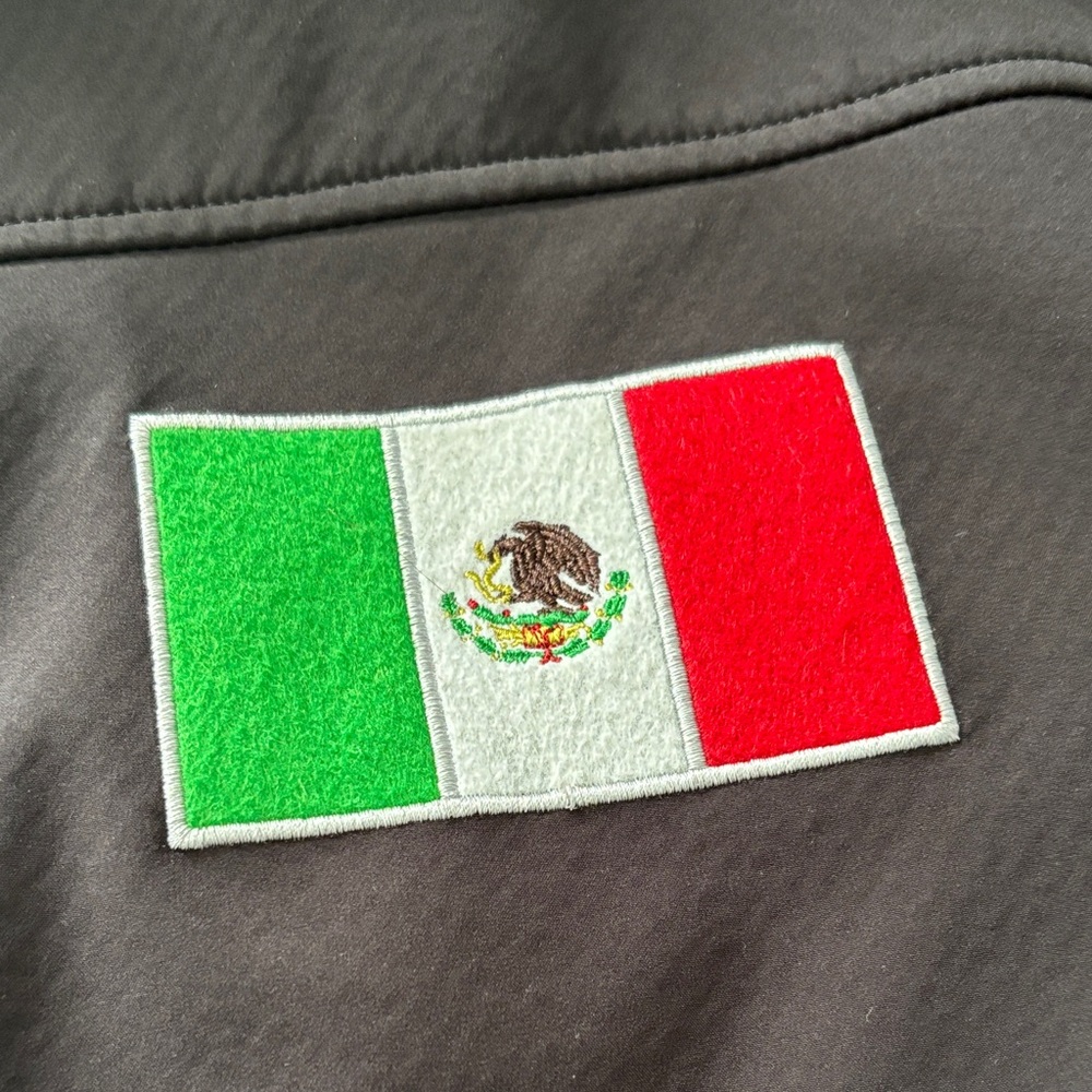 Ariat Black Softshell Jacket With Multicolor Slee… - image 3